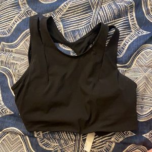 High neck sports bra